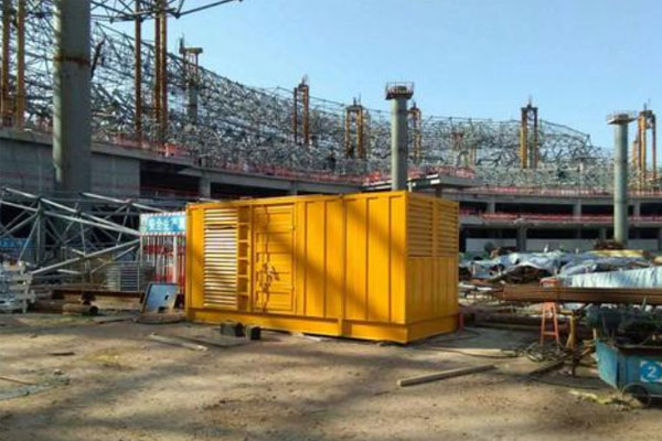 炉霍发电机出租如何判断空气滤清器是否需要更换？